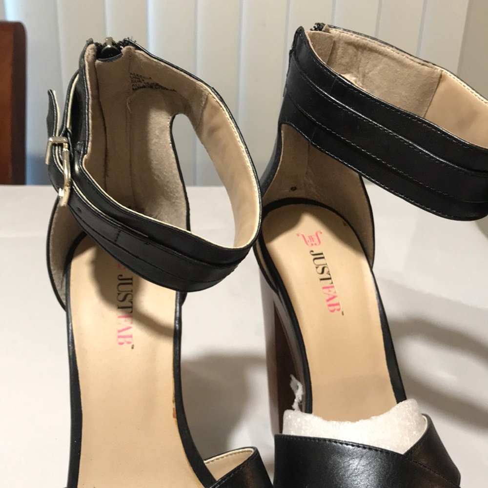 Justfab Platform Heels☀️ - Picture 3 of 8